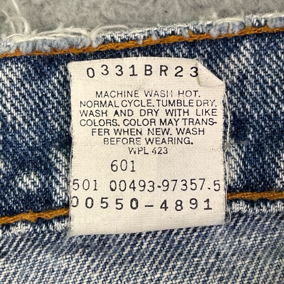 Vintage 90s Levi’s 550 jeans - Picture 4 of 6